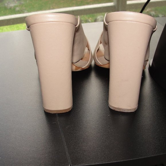 Halston high heels - Picture 4 of 8